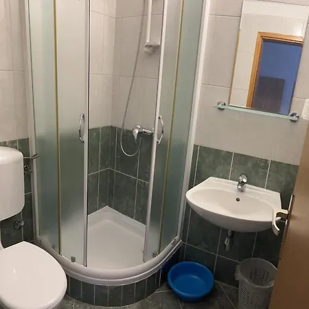Rooms With Shared Kitchen 