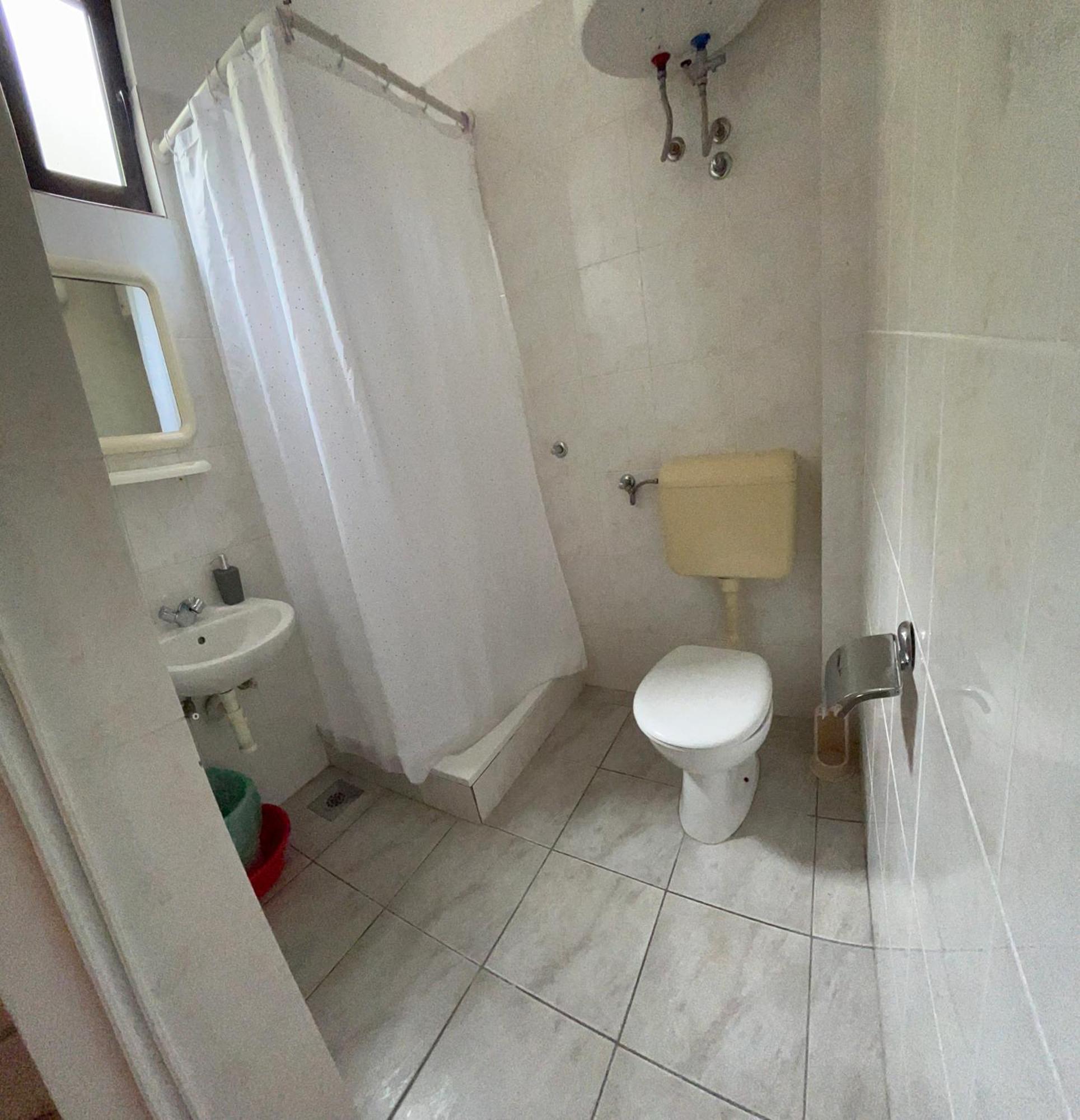 Apartament With Shared Kitchen 